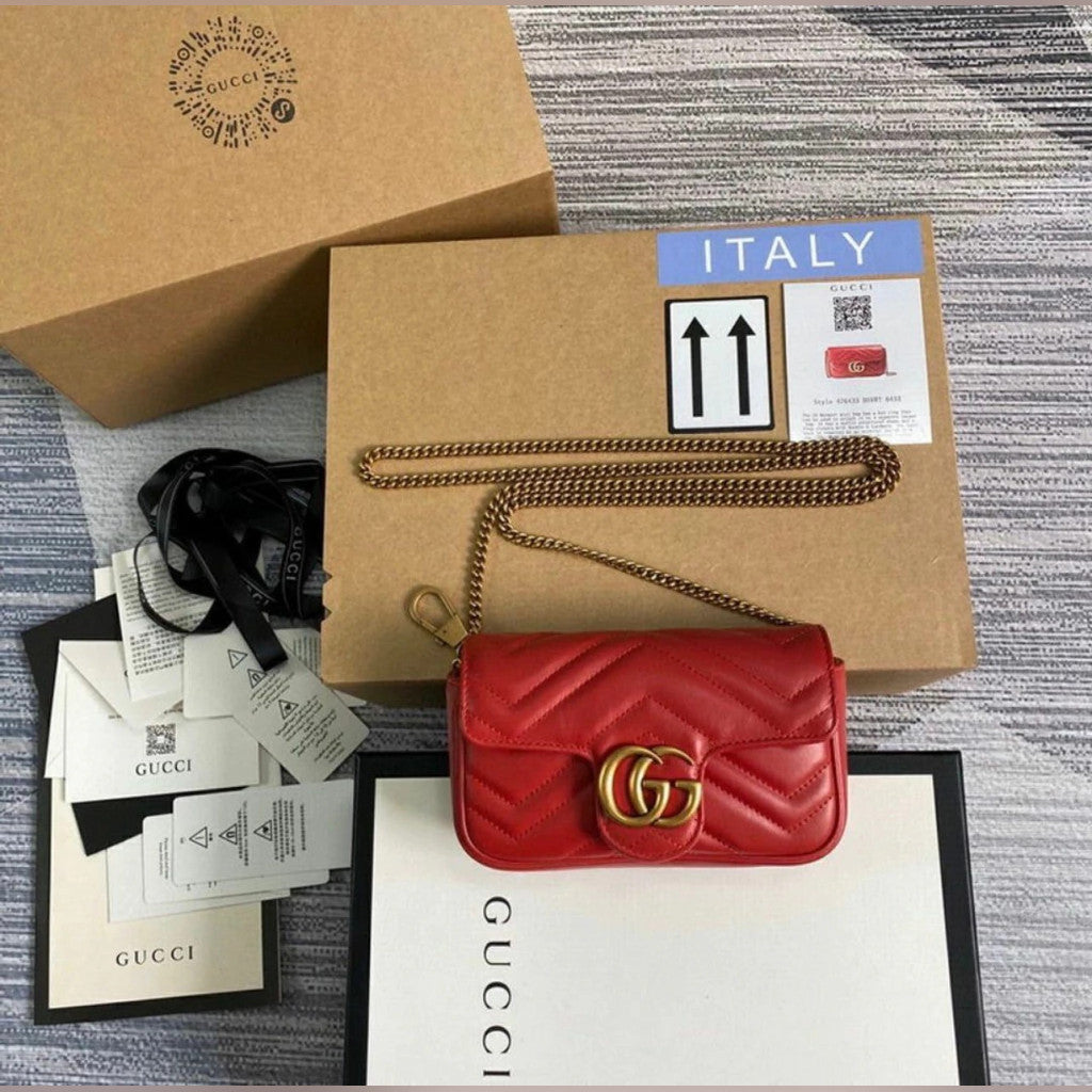 Gucci GG Marmont Super Mini 6.5" (16.5 cm)