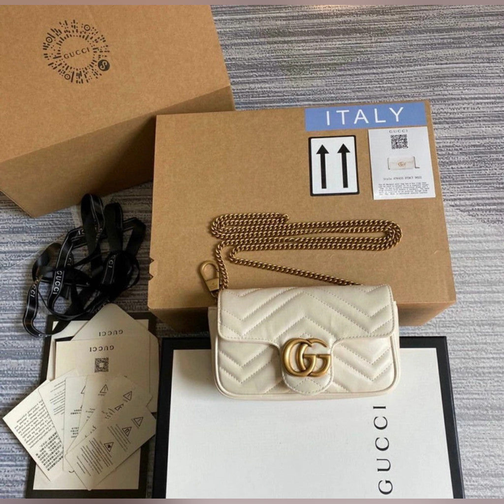 Gucci GG Marmont Super Mini 6.5" (16.5 cm)