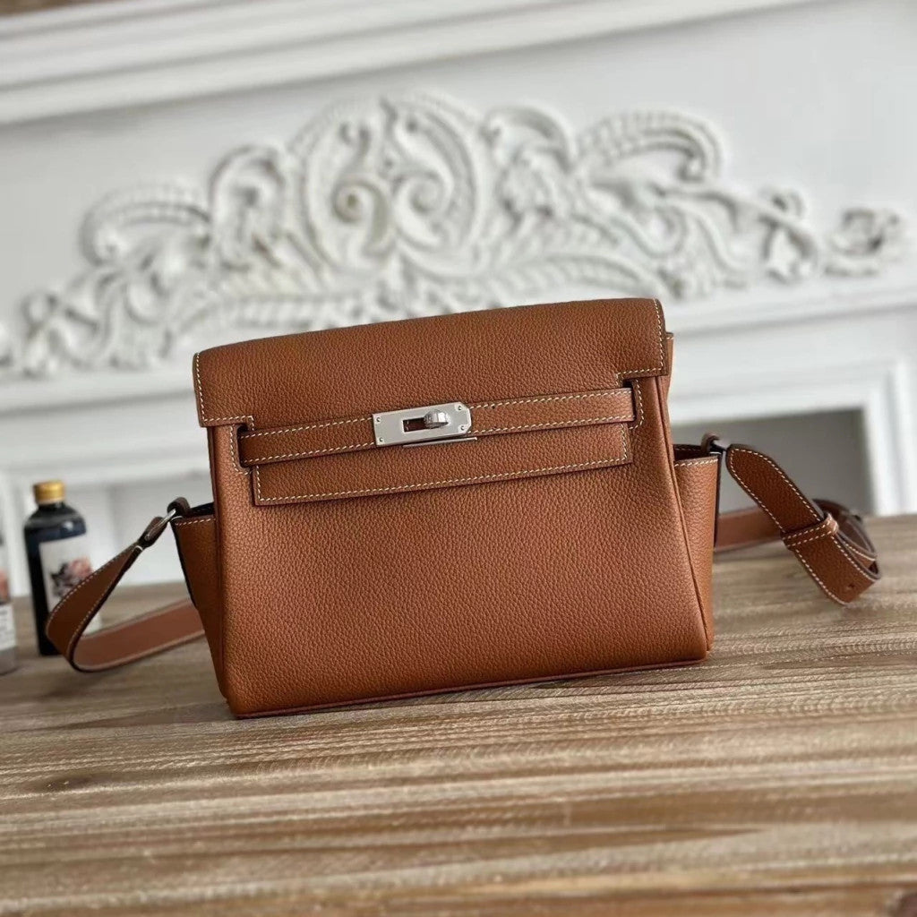 Hermès Kelly Messenger Barenia 9.4" (24 cm)
