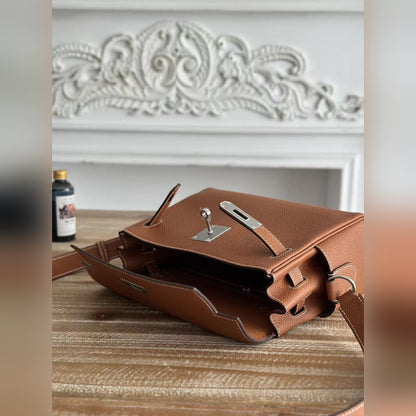 Hermès Kelly Messenger Barenia 9.4" (24 cm)