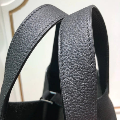Hermès Paddock Bucket 7.1" (18 cm)