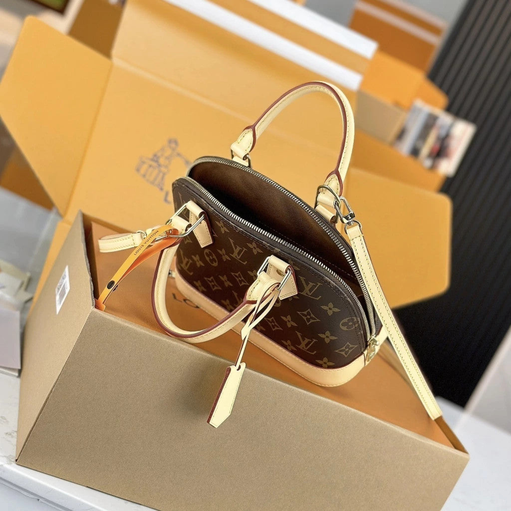 Louis Vuitton Alma BB Monogram 9.3" (23.5 cm)