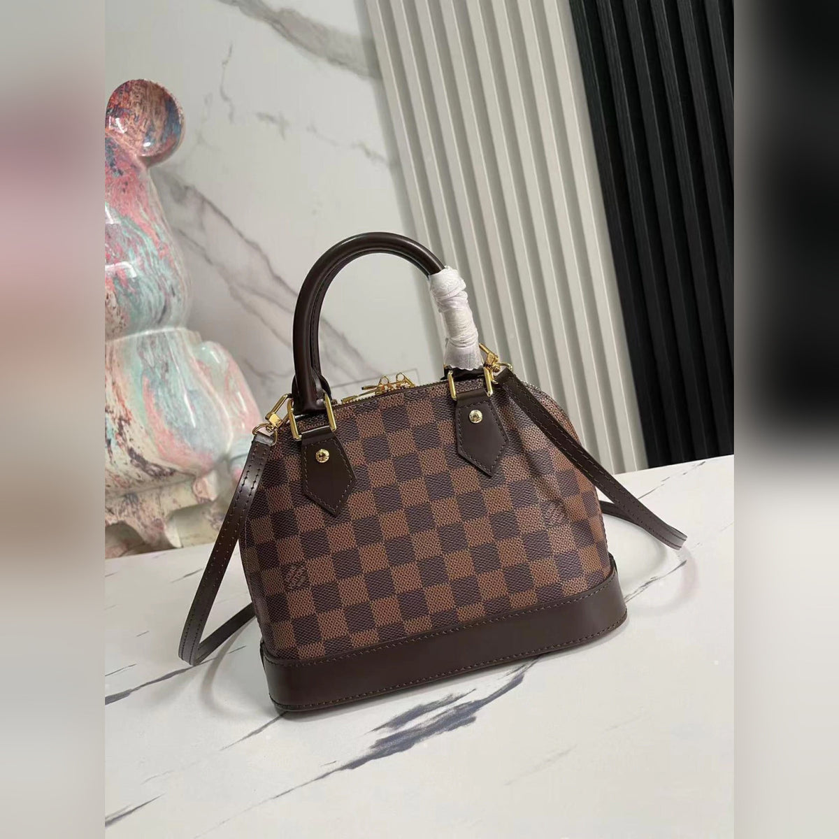 Louis Vuitton Alma BB Damier 9.3" (23.5 cm)