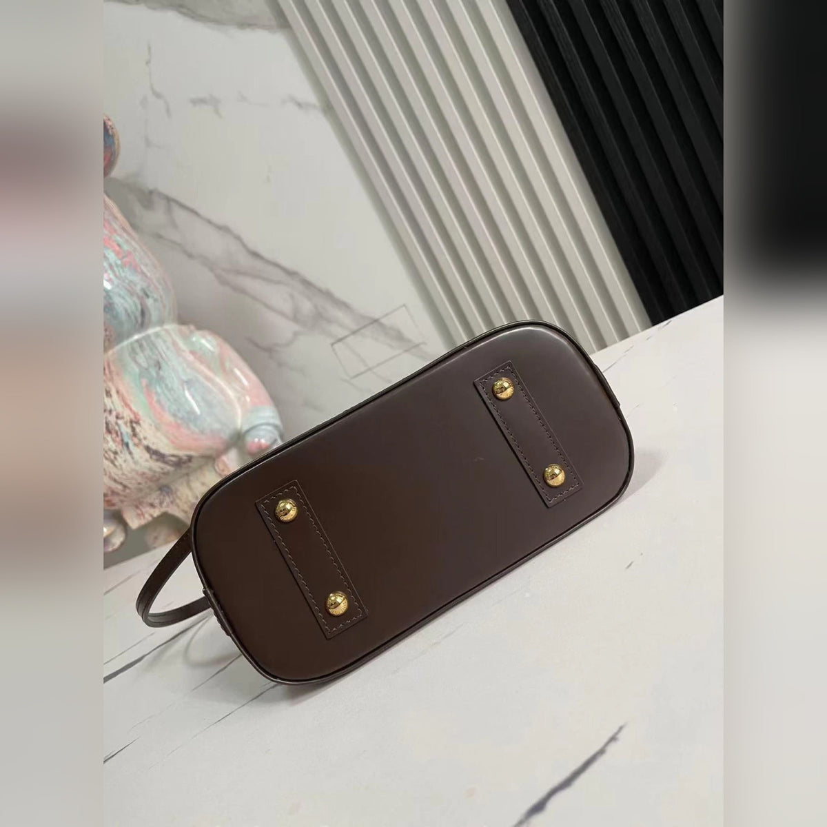 Louis Vuitton Alma BB Damier 9.3" (23.5 cm)