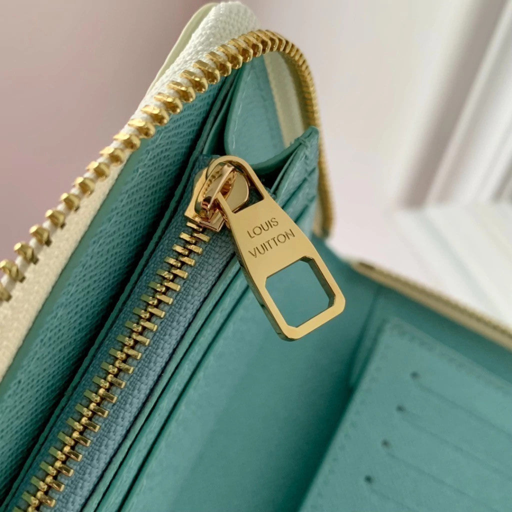 Louis Vuitton Aurora Wallet 3.9" (10 cm)