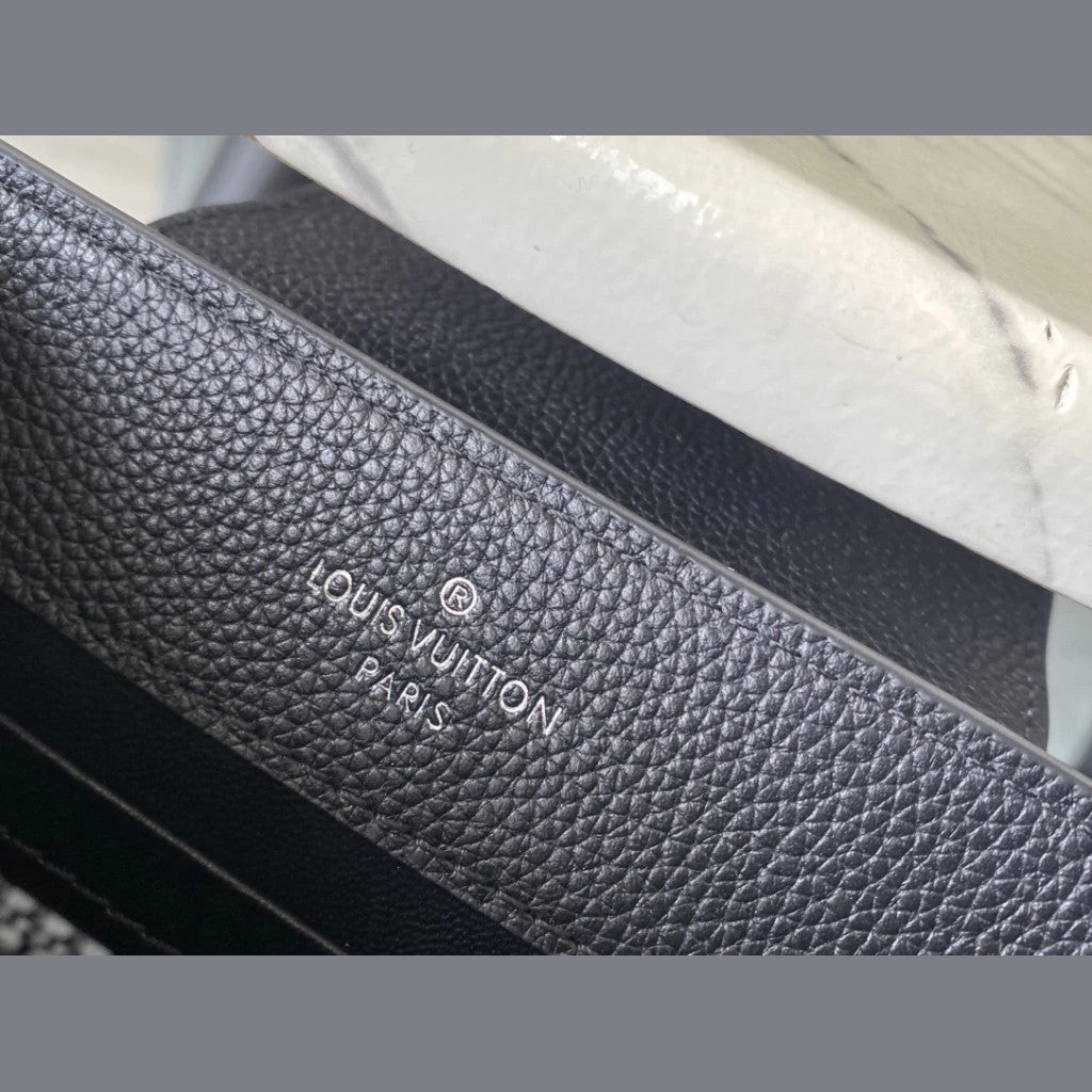 Louis Vuitton Capucines East West Mini 8.7" (22 cm)