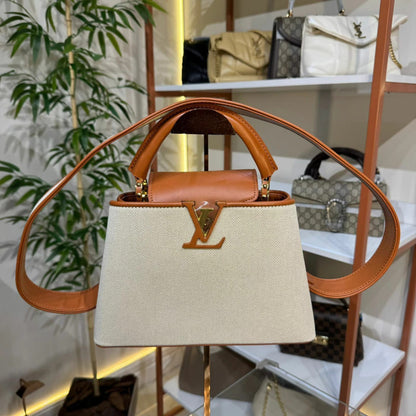 Louis Vuitton Capucines MM Canvas Natural 12.4" (31.5 cm)