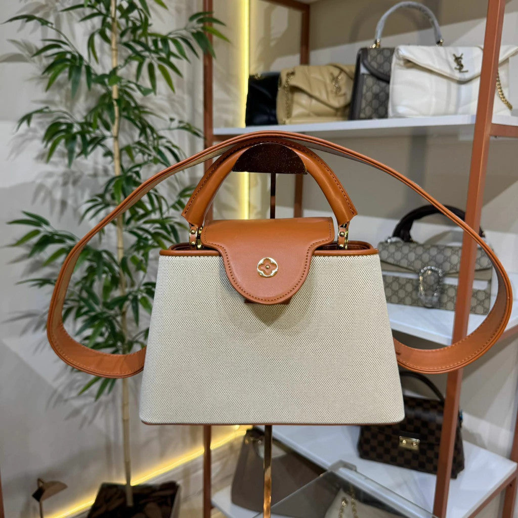 Louis Vuitton Capucines MM Canvas Natural 12.4" (31.5 cm)