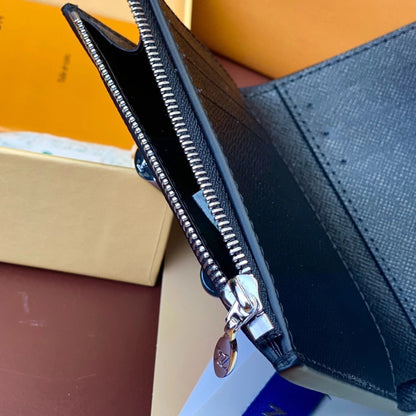 Louis Vuitton Close Assign Wallet 4.7" (12 cm)