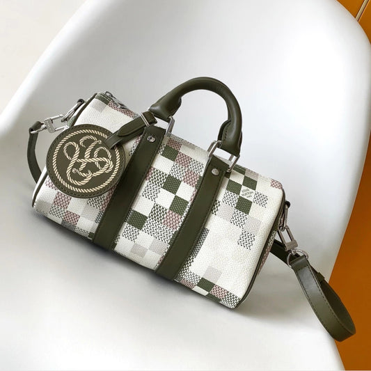 Louis Vuitton Keepall Bandoulière Mosaïque 9.8" (25 cm)