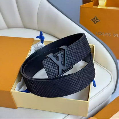 Louis Vuitton LV Initiales Belt 40 mm