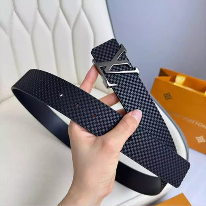 Louis Vuitton LV Initiales Belt 40 mm