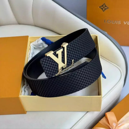 Louis Vuitton LV Initiales Belt 40 mm