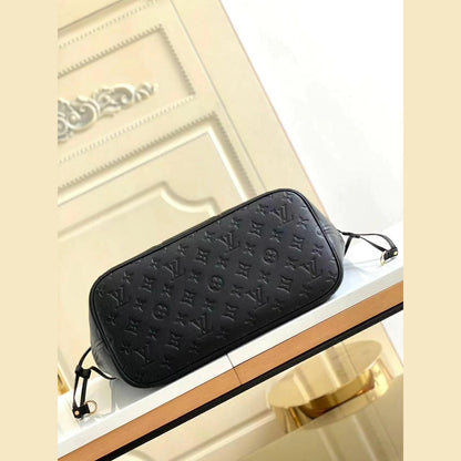 Louis Vuitton Neverfull MM Monogram Empreinte 12.2" (31 cm)