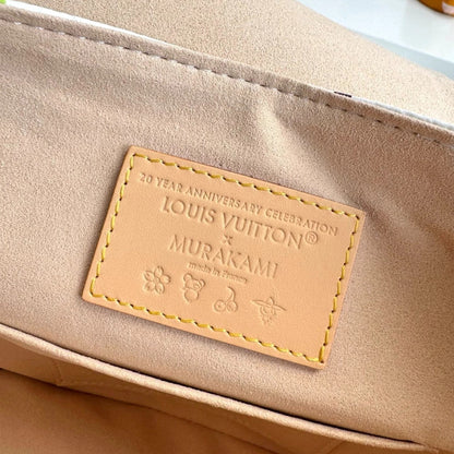 Louis Vuitton NéoNoé BB 6.3" (16 cm)