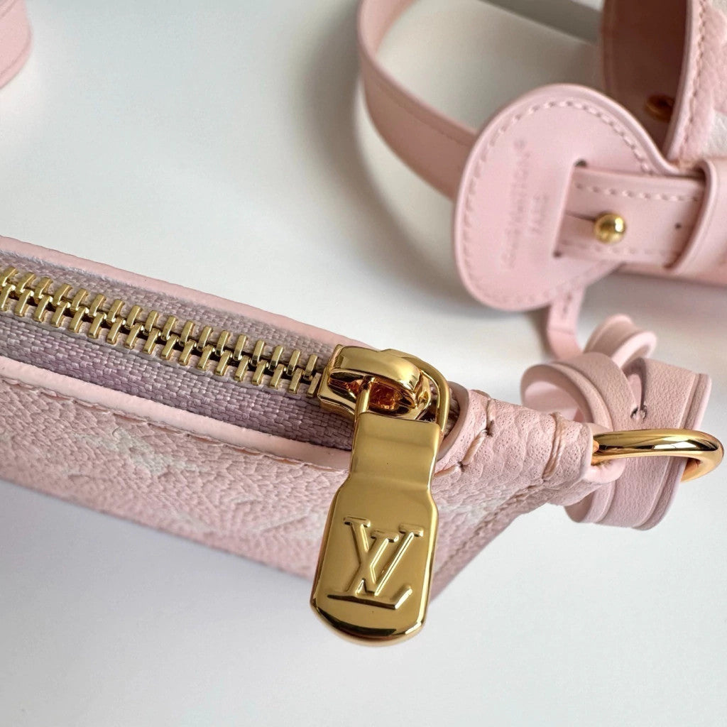 Louis Vuitton NéoNoé BB 6.3" (16 cm)