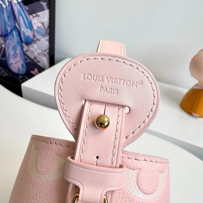 Louis Vuitton NéoNoé BB 6.3" (16 cm)