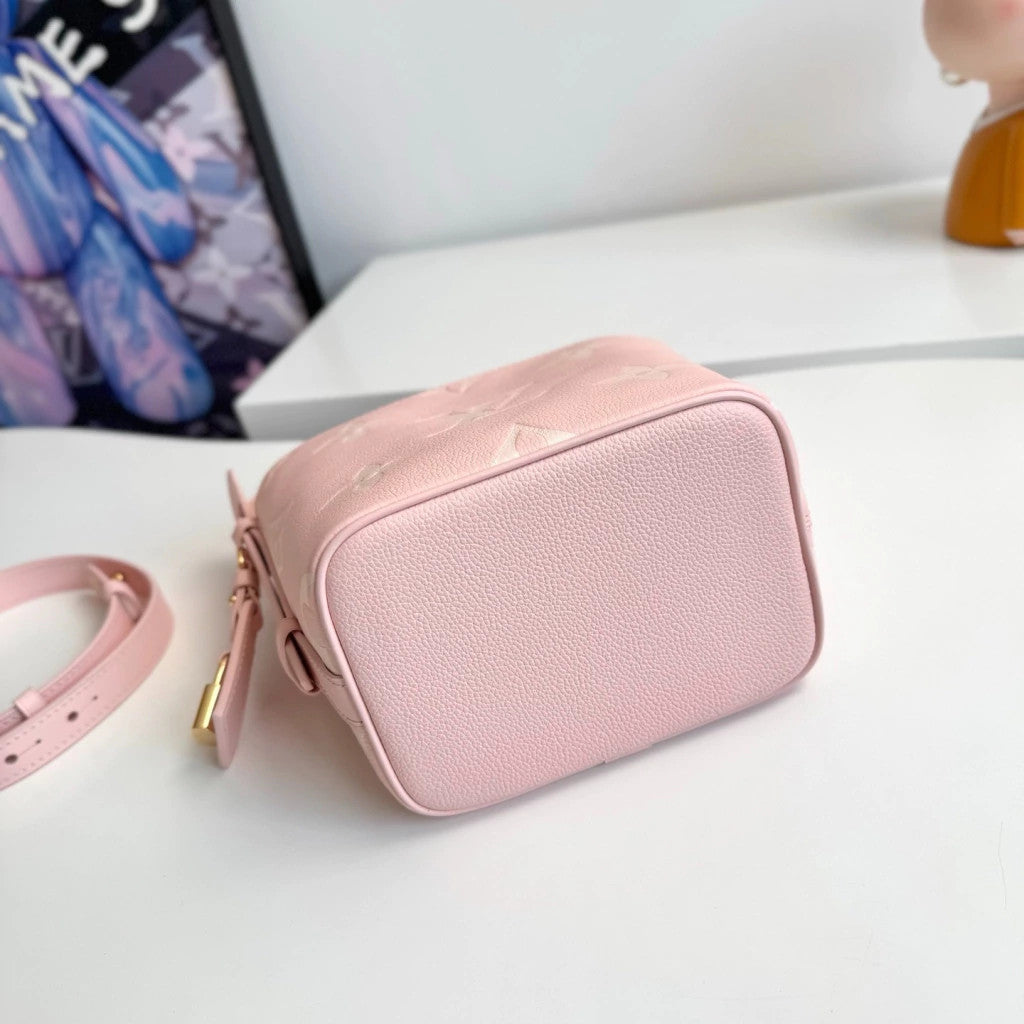 Louis Vuitton NéoNoé BB 6.3" (16 cm)