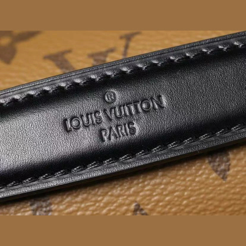 Louis Vuitton Pochette Métis Monogram Reverse