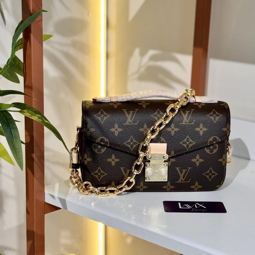 Louis Vuitton Pochette Métis East West Monogram 9.8" (25 cm)