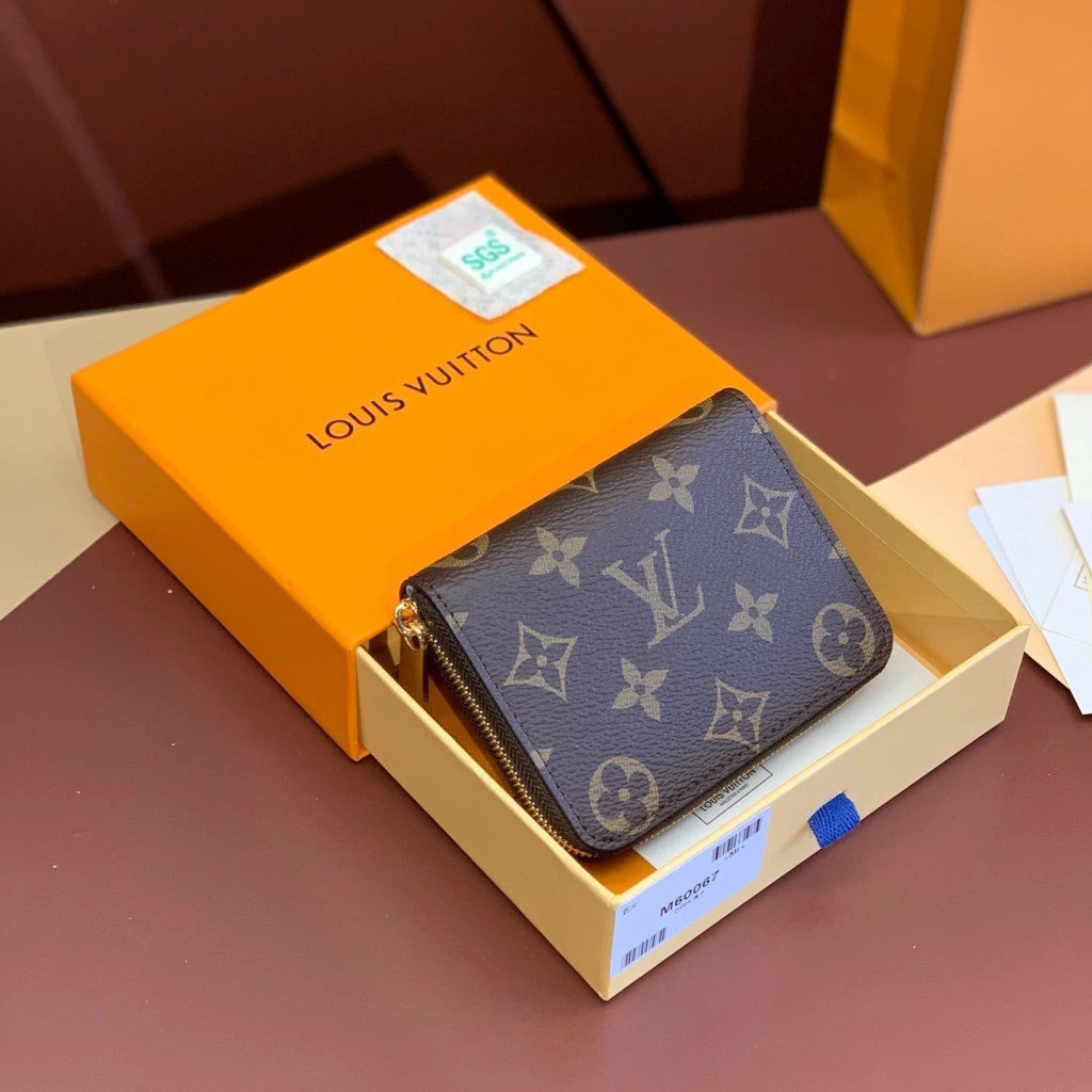 Louis Vuitton Zippy Coin Purse 4.3" (11 cm)