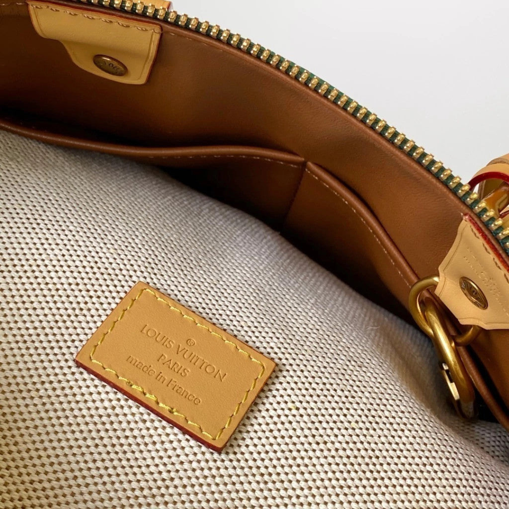Louis Vuitton Speedy Bandoulière 9.8" (25 cm)