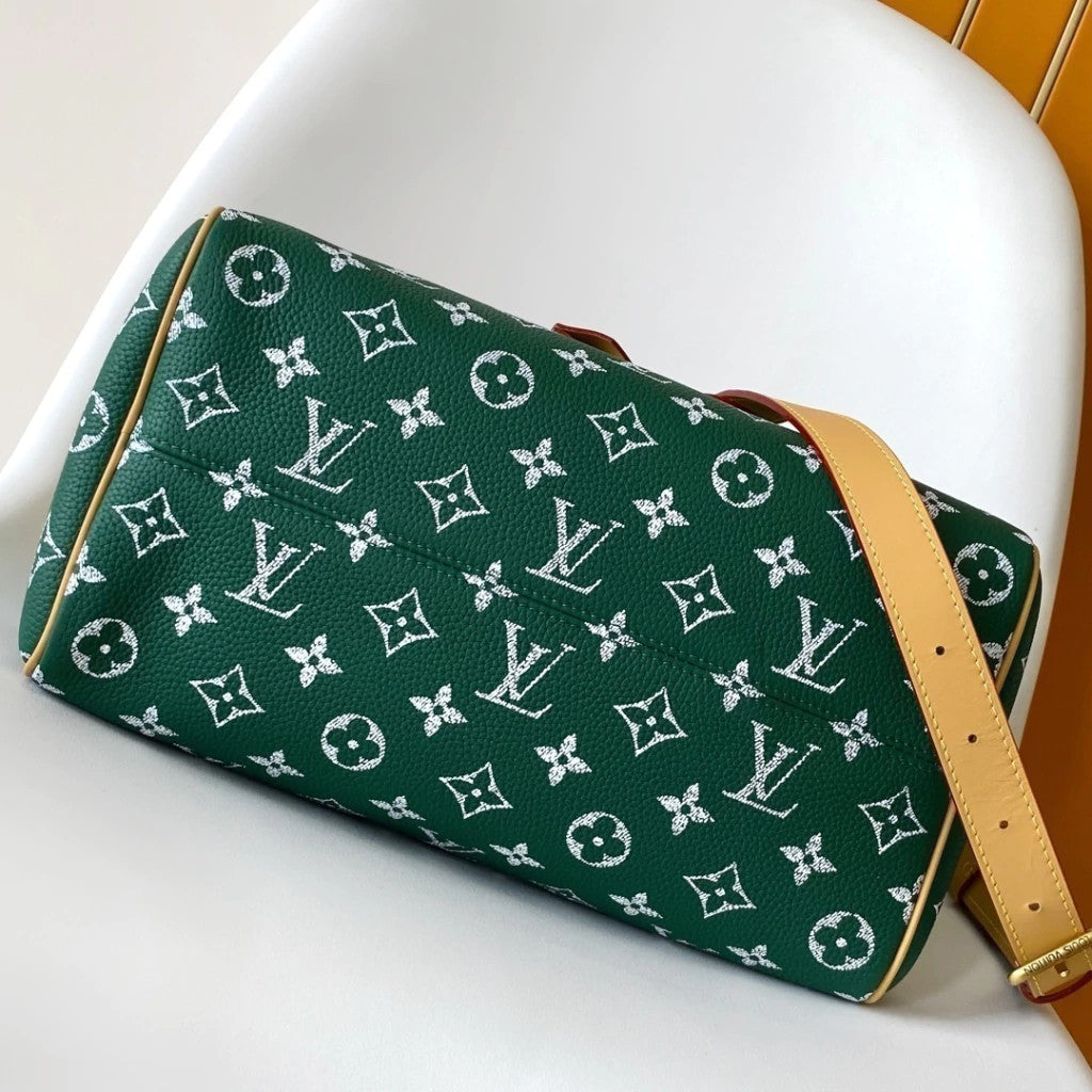 Louis Vuitton Speedy Bandoulière 9.8" (25 cm)