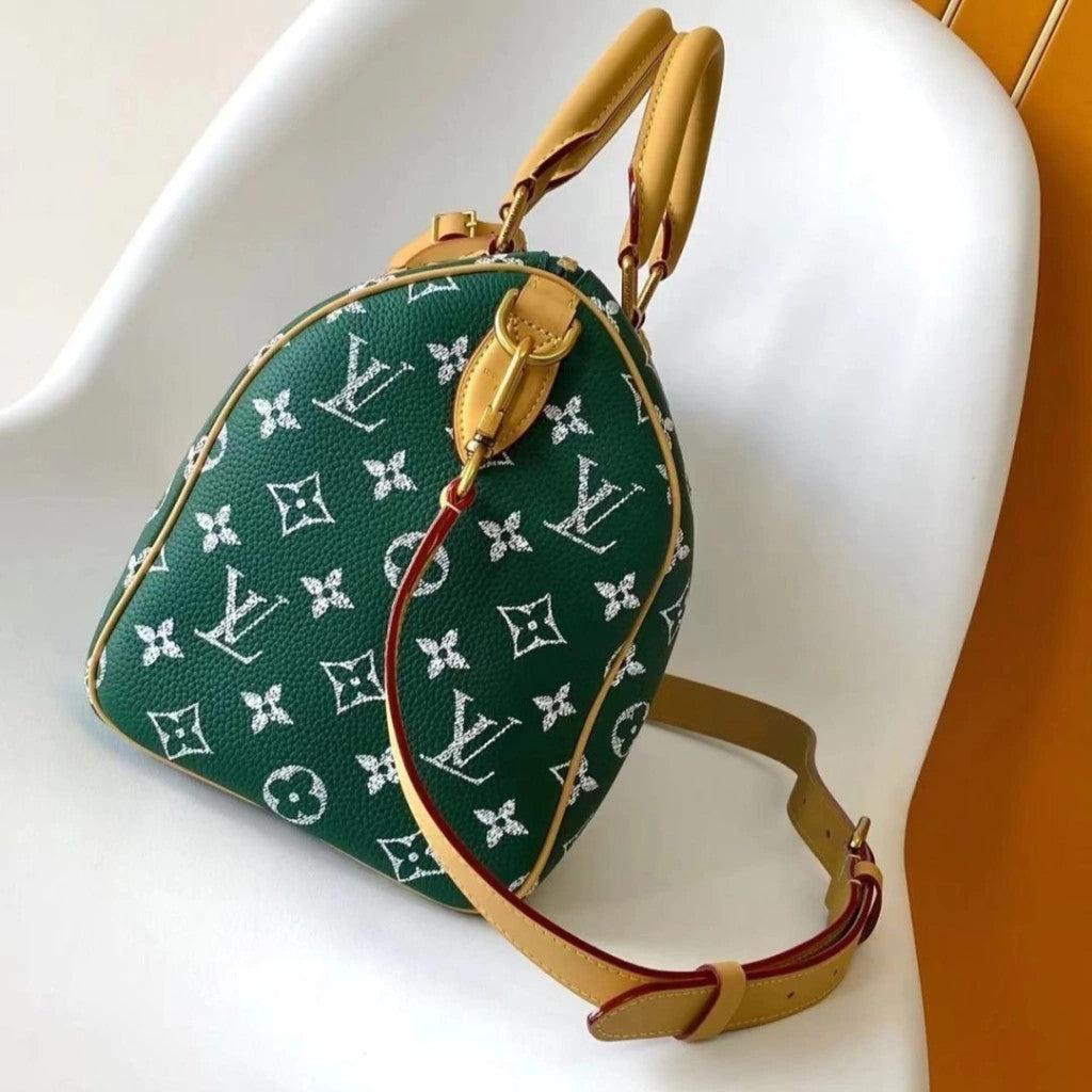 Louis Vuitton Speedy Bandoulière 9.8" (25 cm)