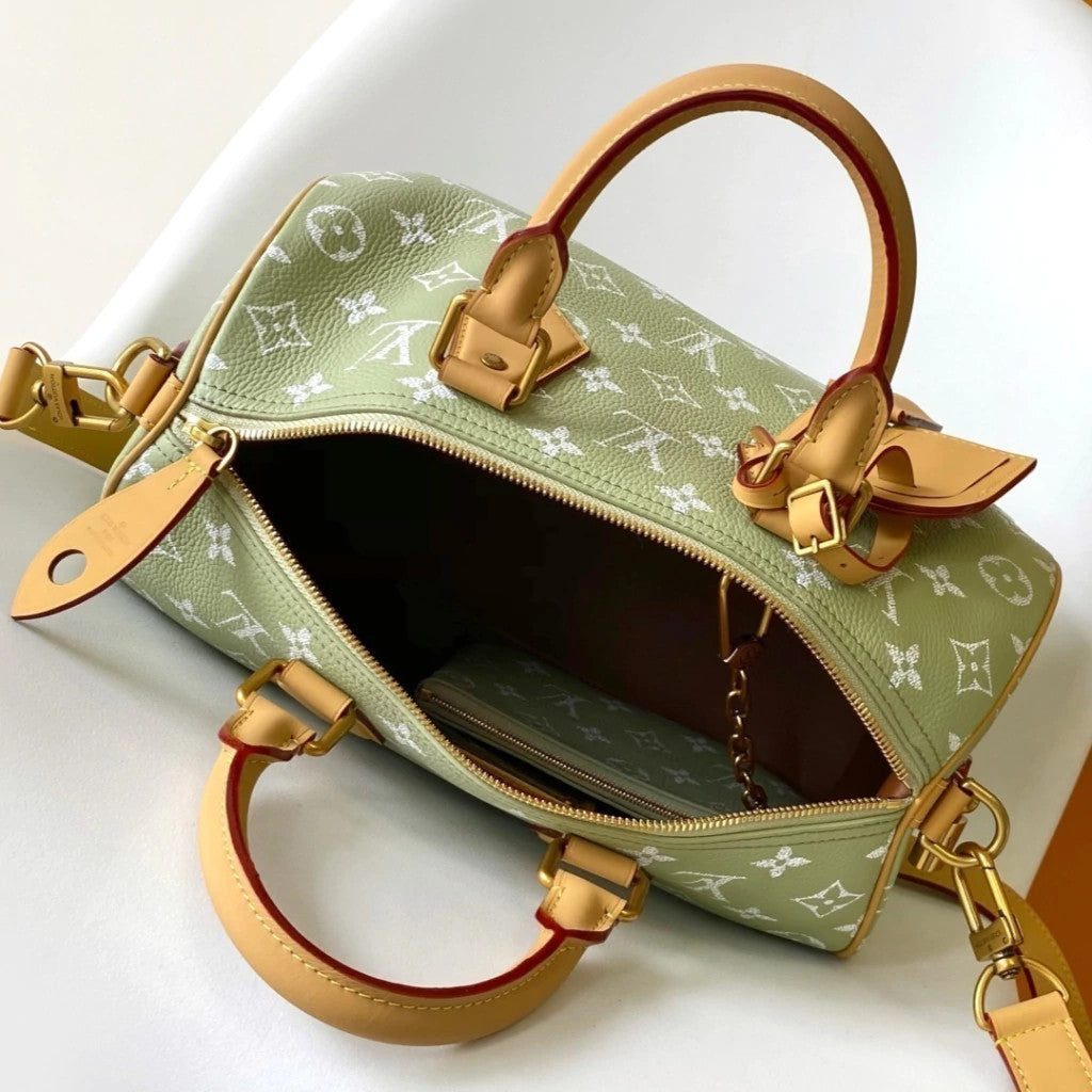 Louis Vuitton Speedy Bandoulière 9.8" (25 cm)