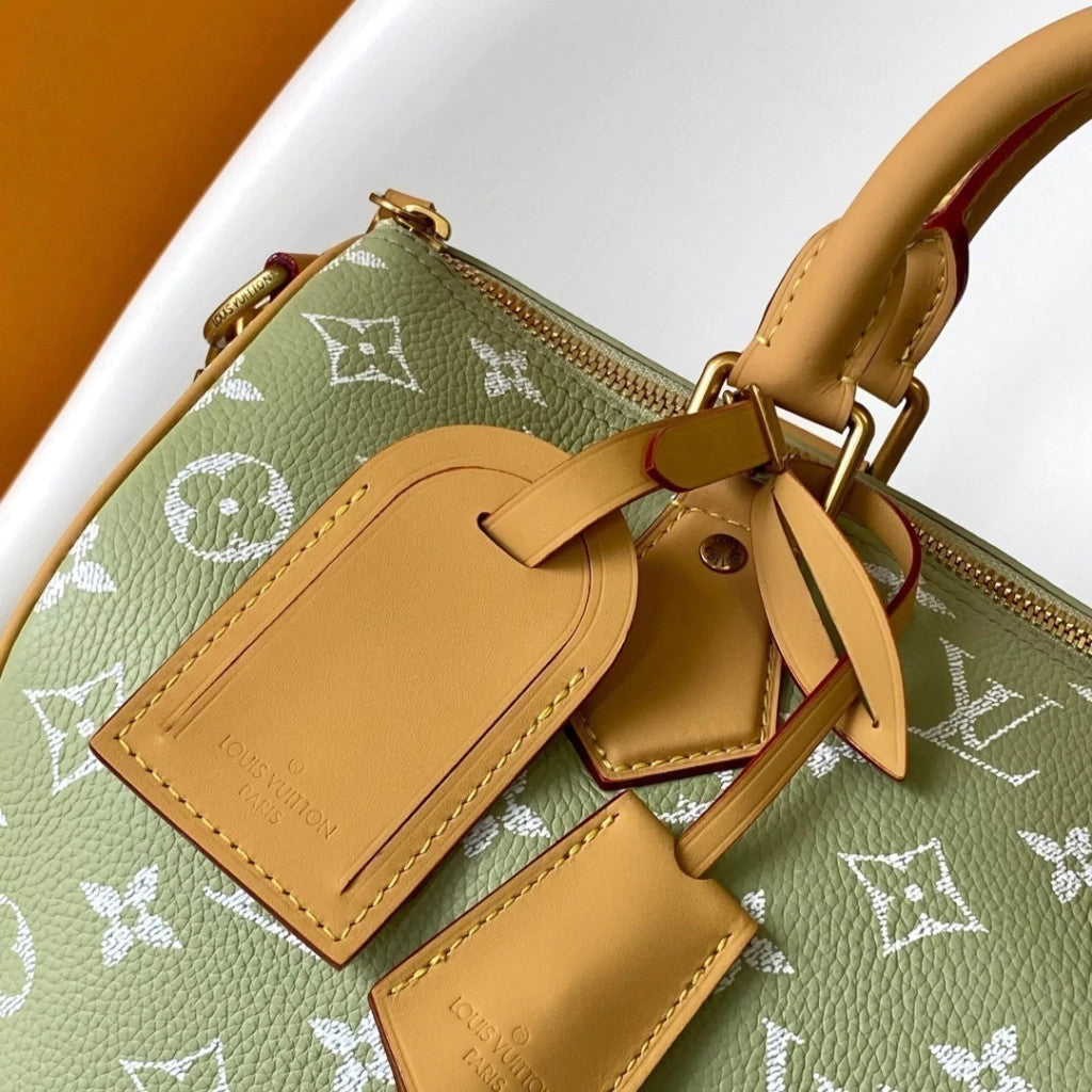 Louis Vuitton Speedy Bandoulière 9.8" (25 cm)