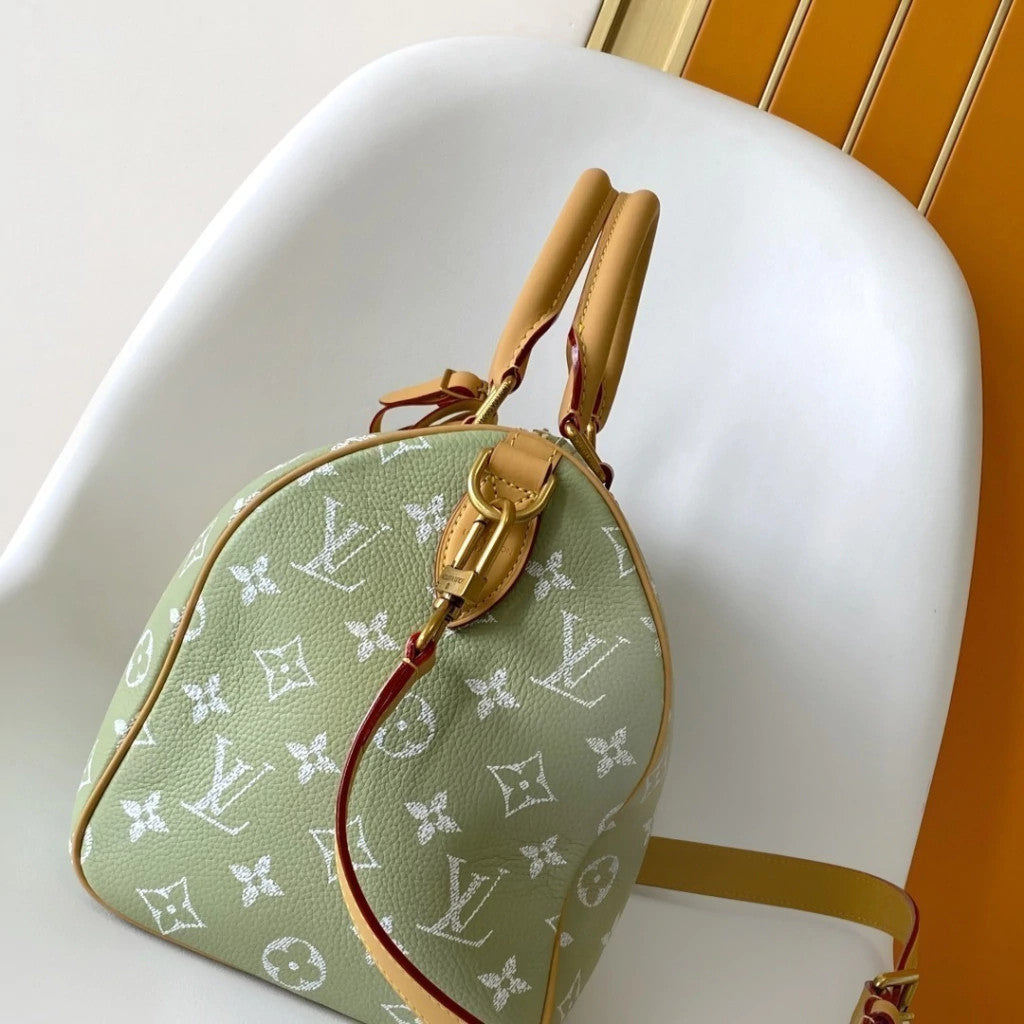 Louis Vuitton Speedy Bandoulière 9.8" (25 cm)