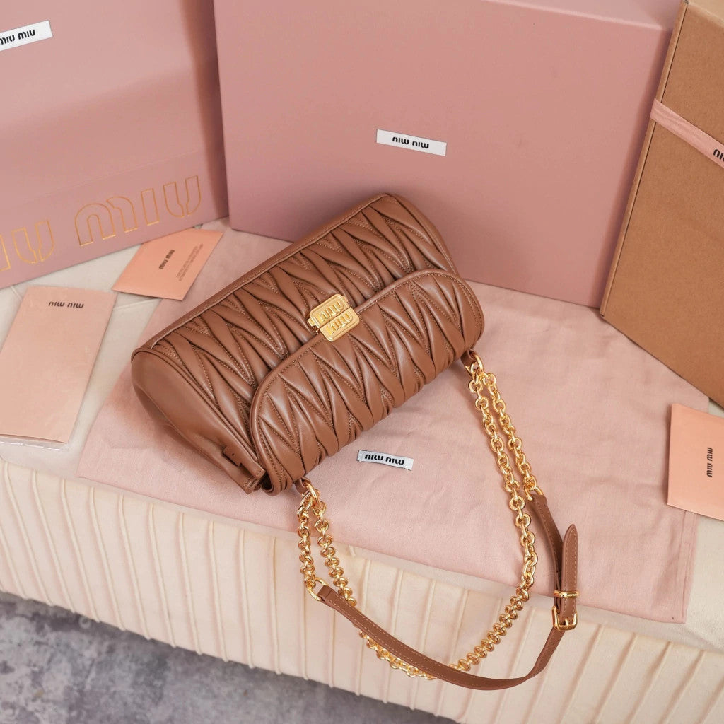 Miu Miu Hug Quilted Caramel 11" (28 cm)