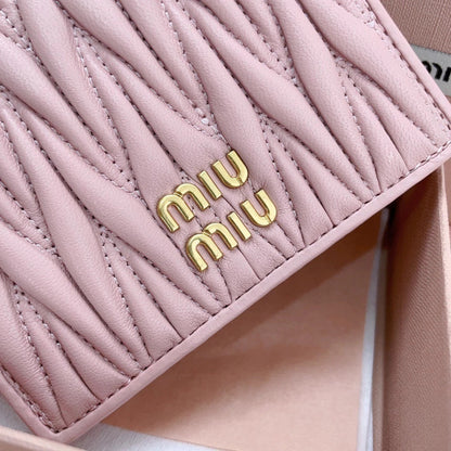 Miu Miu Sculpted Matelassé Wallet 4.4" (11.2 cm)