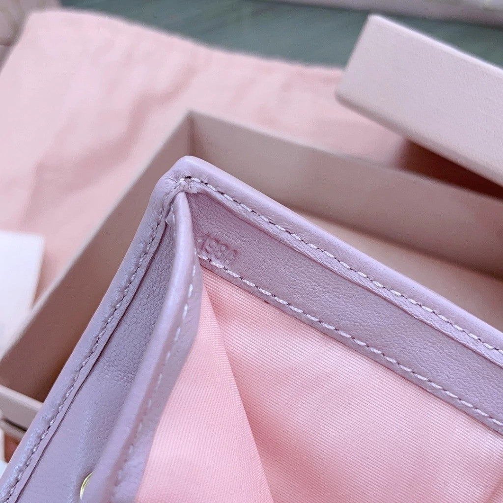 Miu Miu Sculpted Matelassé Wallet 4.4" (11.2 cm)