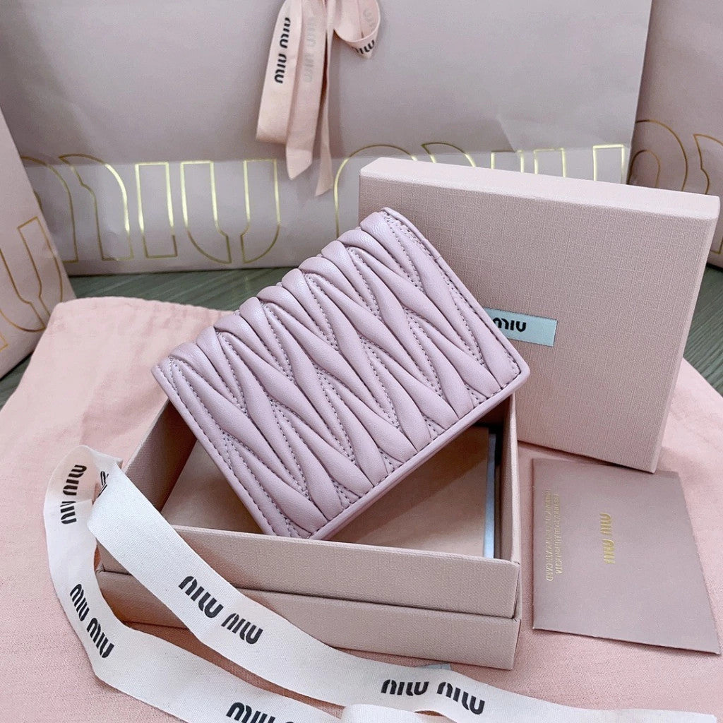 Miu Miu Sculpted Matelassé Wallet 4.4" (11.2 cm)