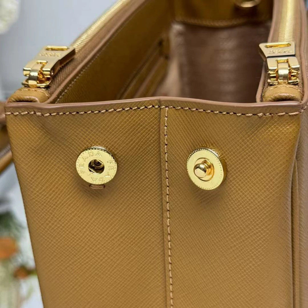 Prada Galleria Smooth Leather Caramel 11" (28 cm)