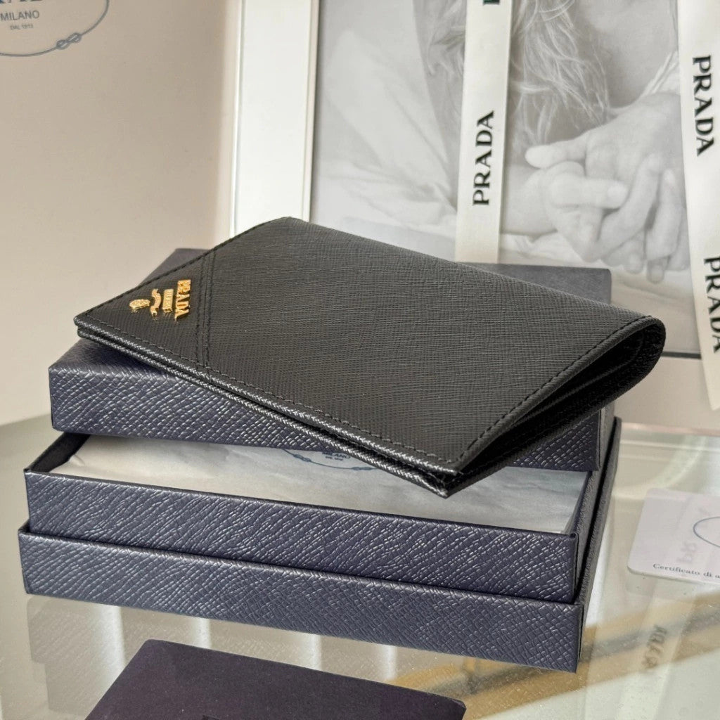 Prada Milano Essenziale Wallet 3.7" (9.5 cm)