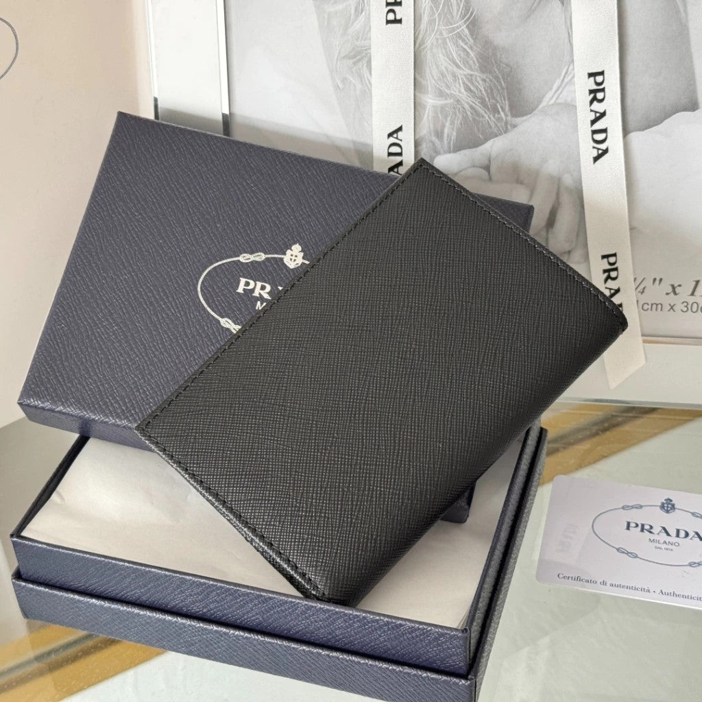 Prada Milano Essenziale Wallet 3.7" (9.5 cm)
