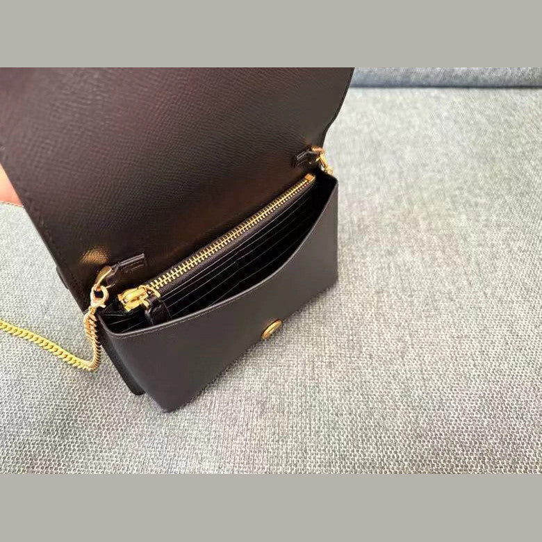 Valentino VLogo Signature 7.5" (19 cm)