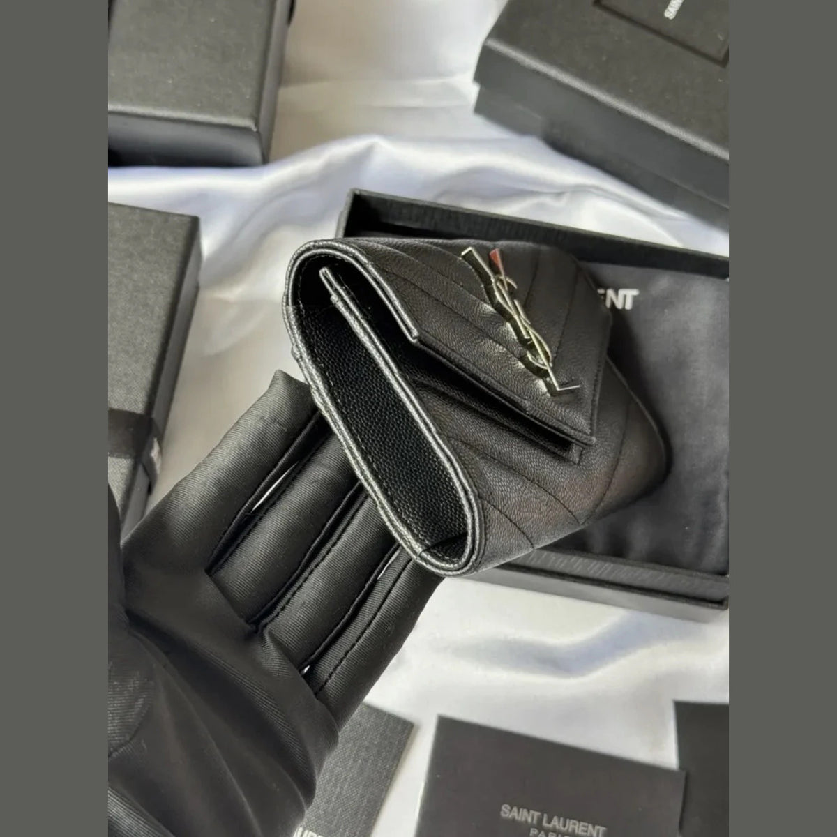 YSL Chevron Épicé Wallet Black