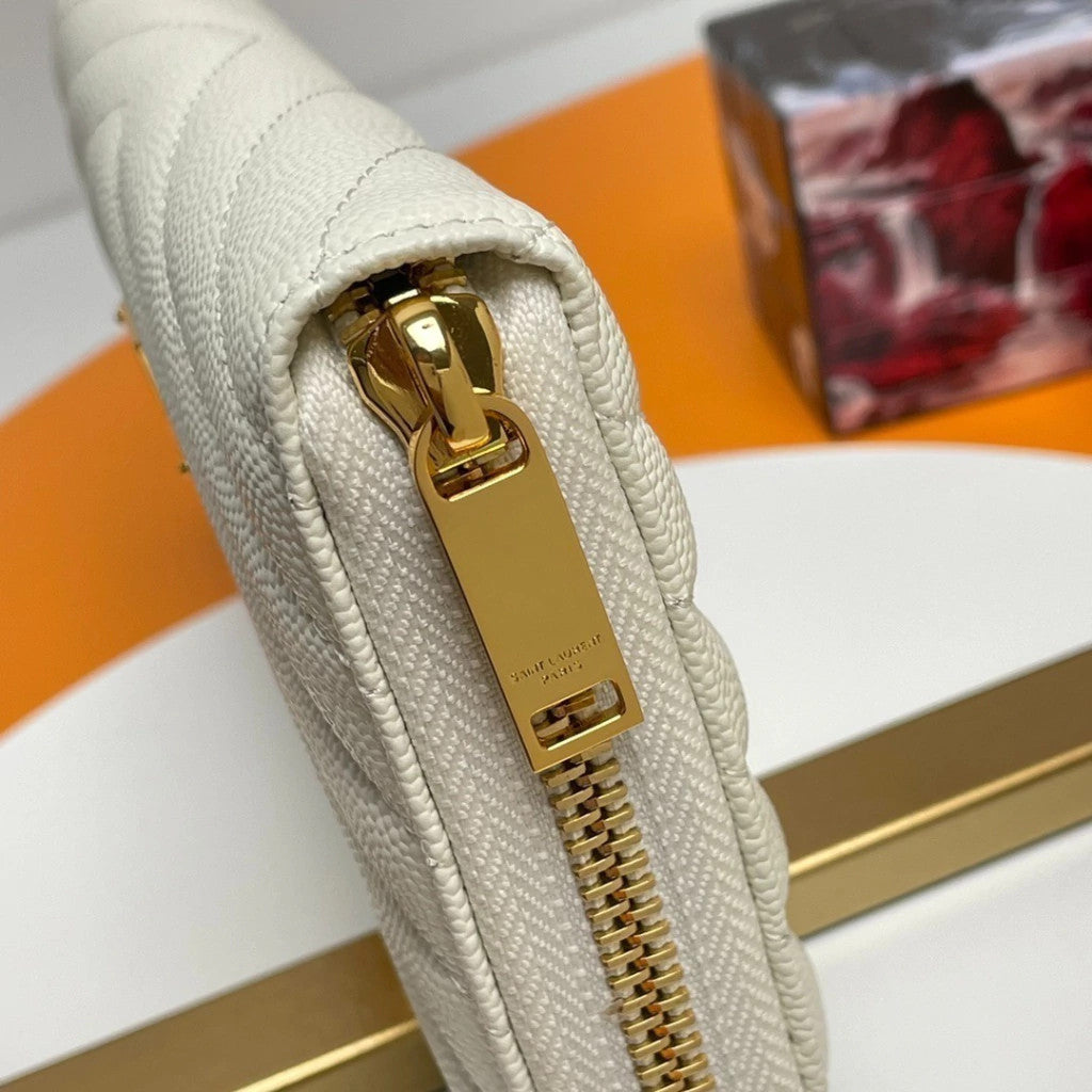 YSL Chevron Wallet Ivoire 7.7" (19.5 cm)
