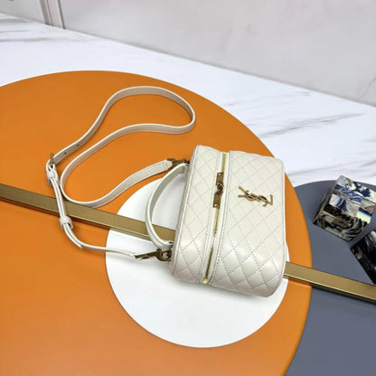 YSL Gaby Nécessaire Off-White 7.1" (18 cm)